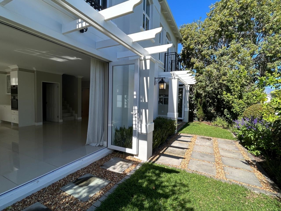 To Let 3 Bedroom Property for Rent in Val De Vie Estate Western Cape